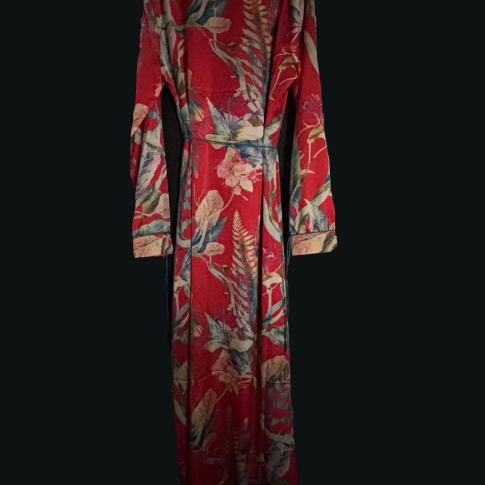 Floral Red Women's Robe - Picture 2 of 4